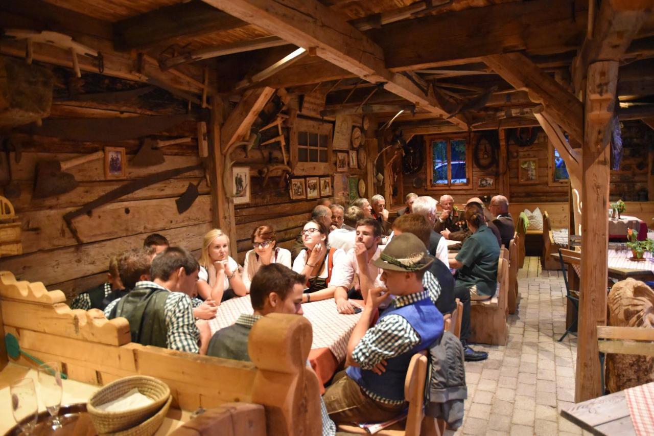 Gasthof Zacherlbraeu Брук-ан-дер-Гросглокнерштрасе Екстер'єр фото